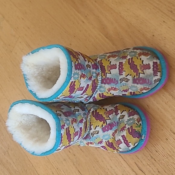 Ugg boots - Picture 1 of 6